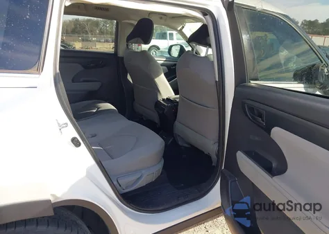 2021 Toyota Highlander Le from USA, damaged, VIN 5TDZZRAH1MS033114